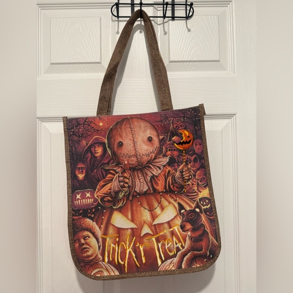 Spirit Halloween Sam Youth Dress Costume Size Medium and Bag Bundle. - Picture 5 of 6